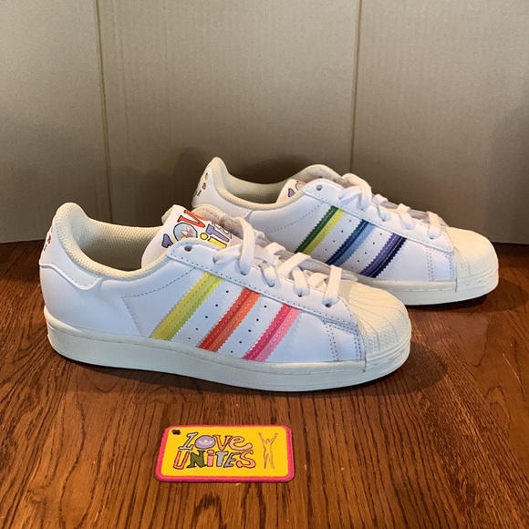 Adidas Originals Superstar Pride Love Unites shoes - Picture 5 of 7